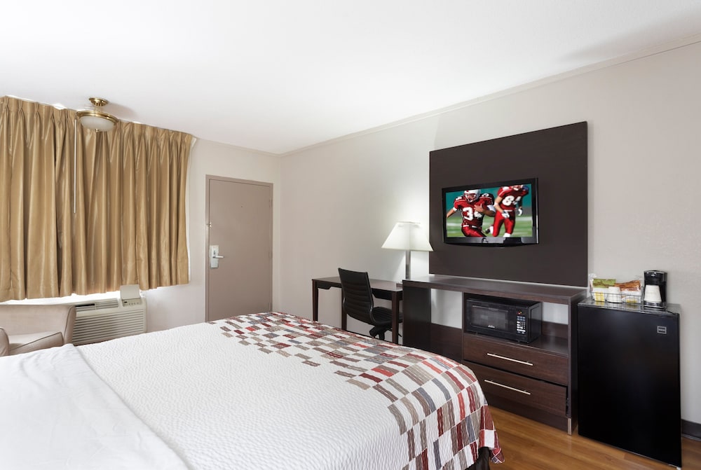 Red Roof Inn Meridian - photo 18