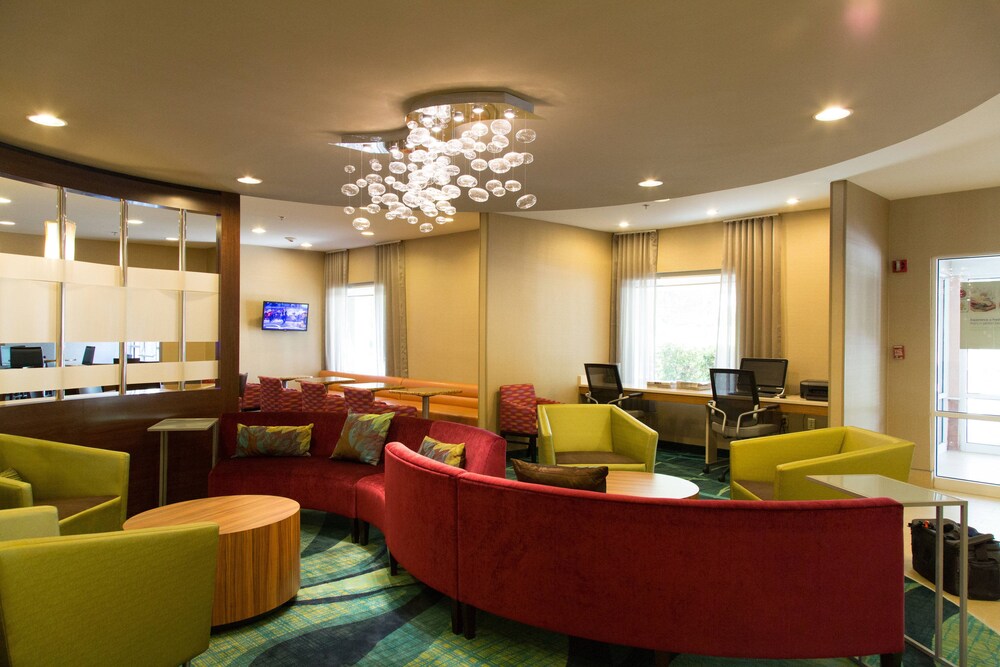 Springhill Suites by Marriott Warwick - photo 16