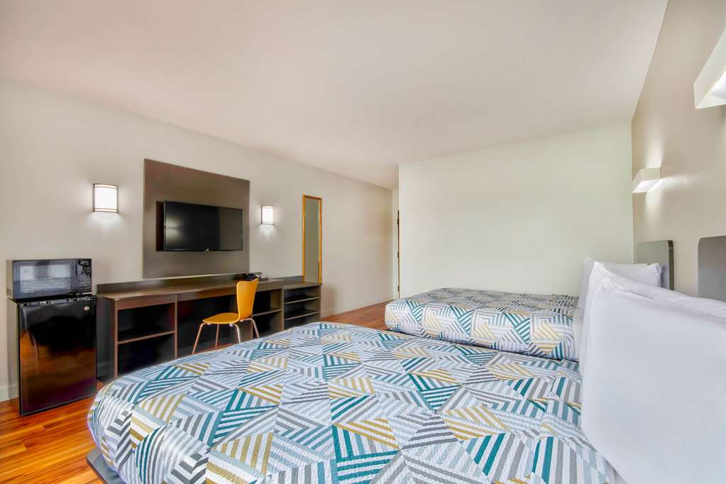 Motel 6 Springfield OH - photo 12