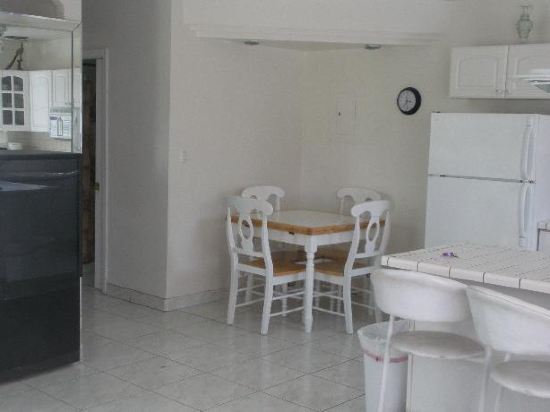 Hollywood Beach Inn - photo 11