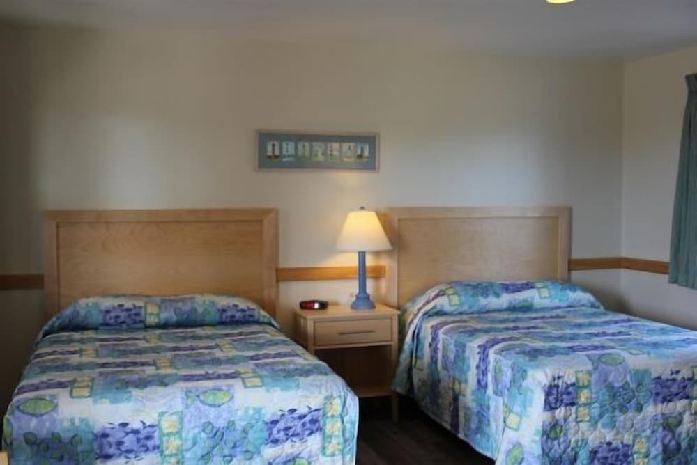 Pony Island Inn - photo 6