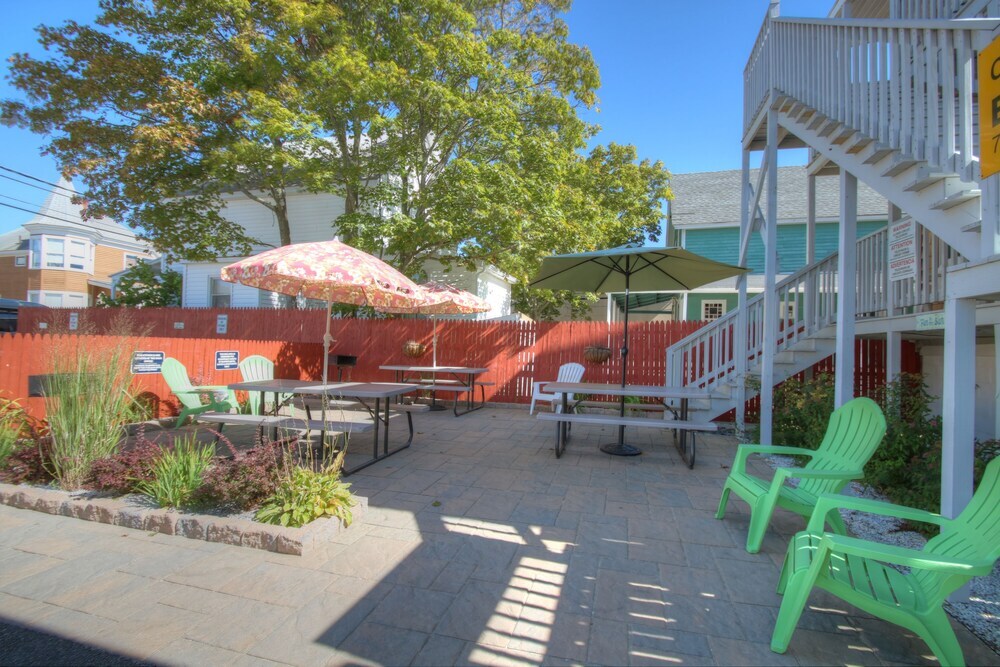 Biarritz Motel & Suites - photo 13