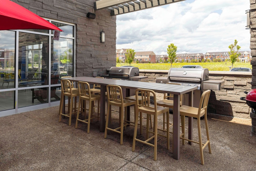 Home2 Suites by Hilton Northville Detroit - photo 24