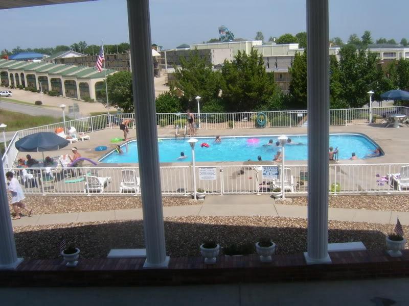 Twelve Oaks Inn - photo 26