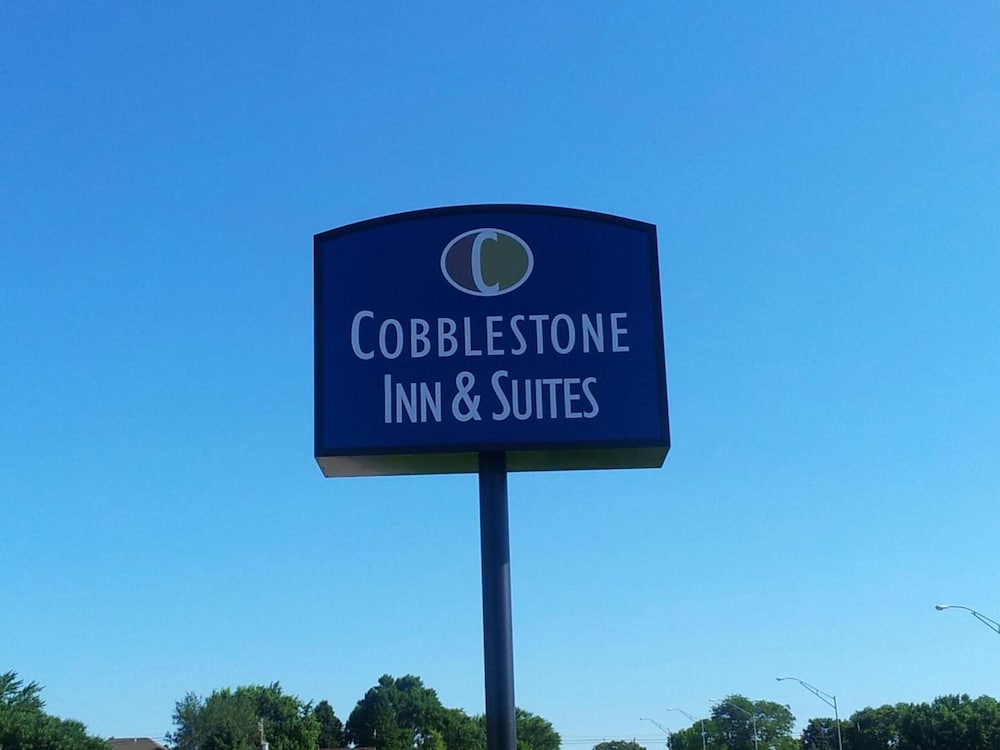 Cobblestone Inn & Suites Hartington - photo 43