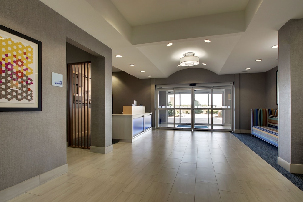 Holiday Inn Express Hotel & Suites Vernon College Area by IHG - photo 59