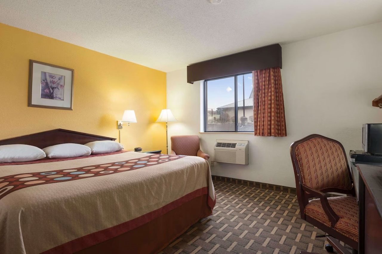 Super 8 by Wyndham Brookville - photo 8