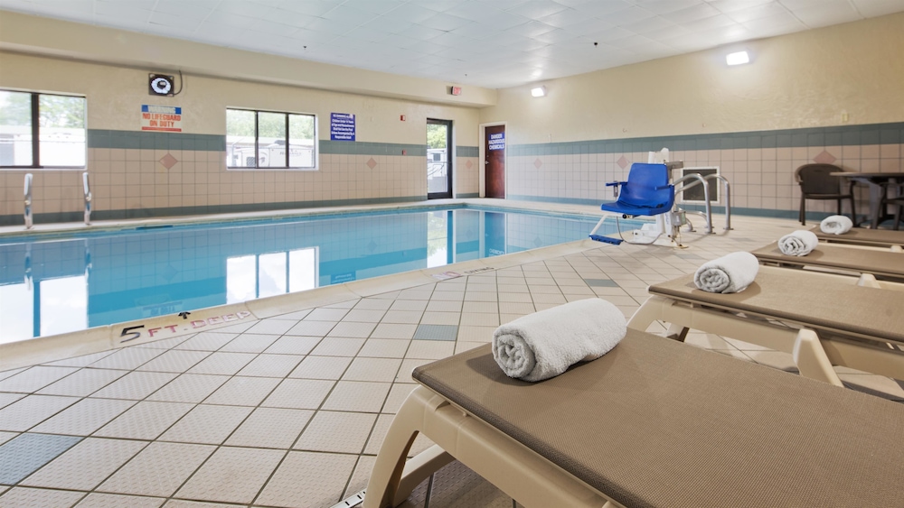 Best Western Elkhart Inn & Suites - photo 20