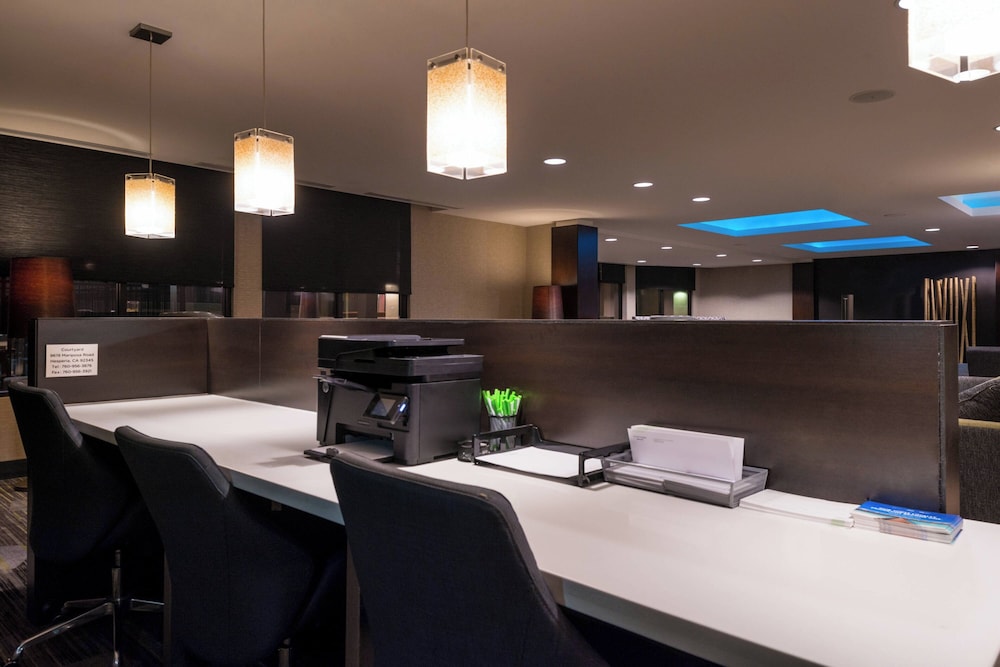 Courtyard Marriott Victorville - photo 38