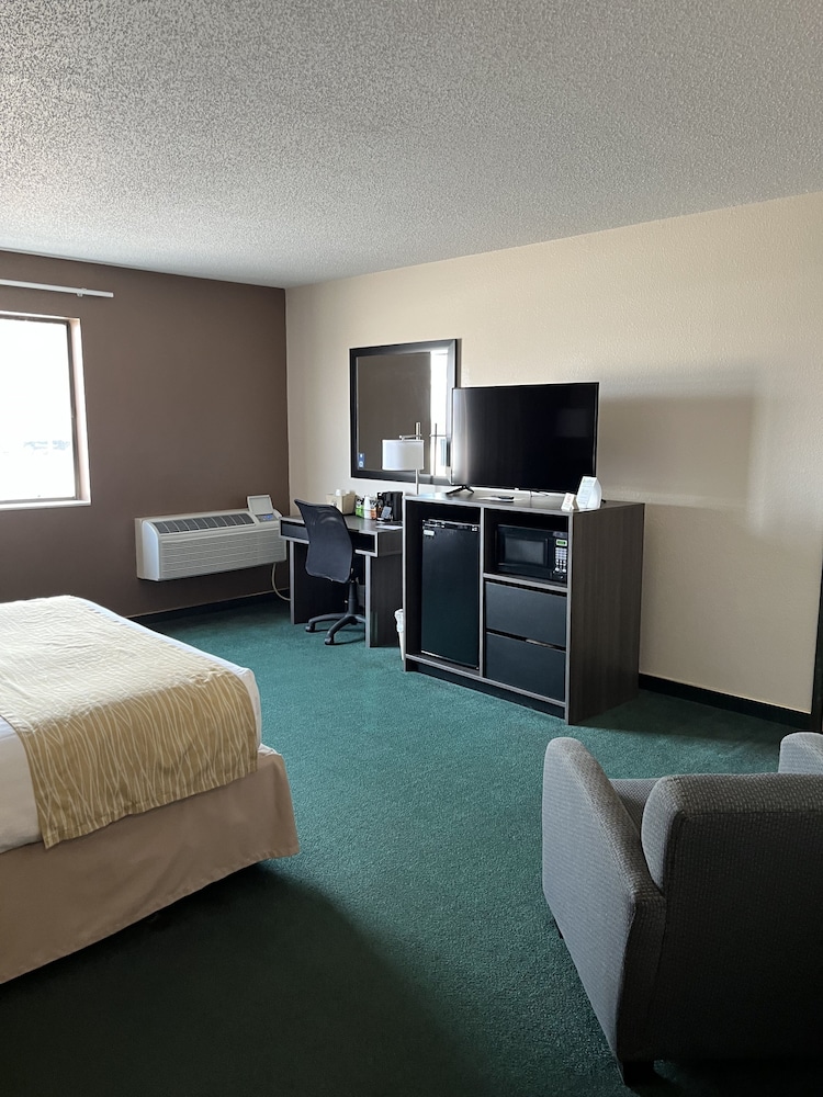 Super 8 by Wyndham Sturgis - photo 25