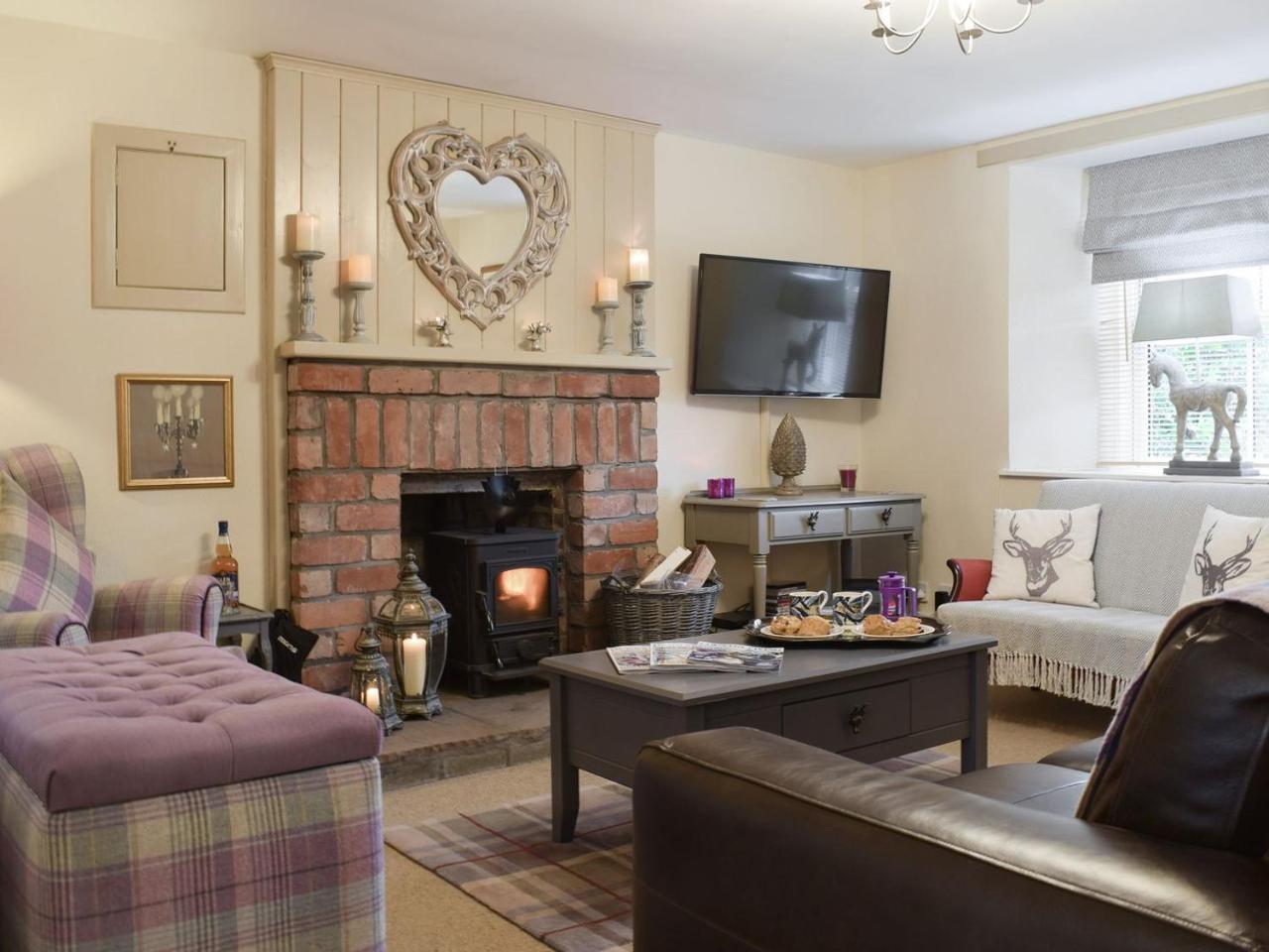 Smiddy Cottage — 4-Star Luxury Hotel in Aberfeldy, United Kingdom