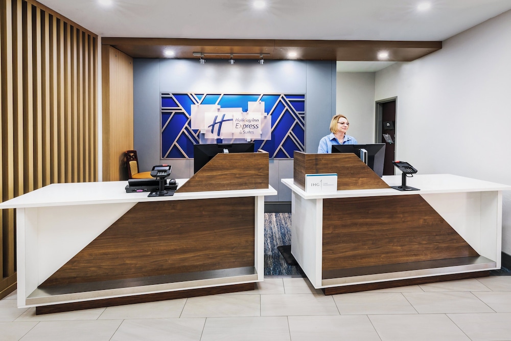 Holiday Inn Express and Suites Henderson by IHG - photo 67
