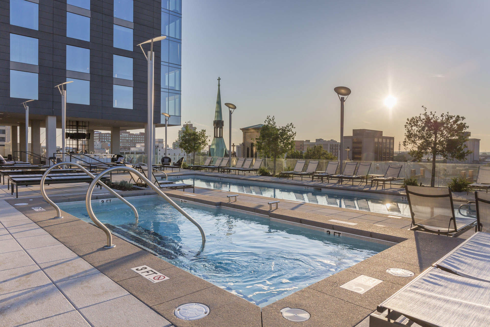 Omni Louisville Hotel - photo 2