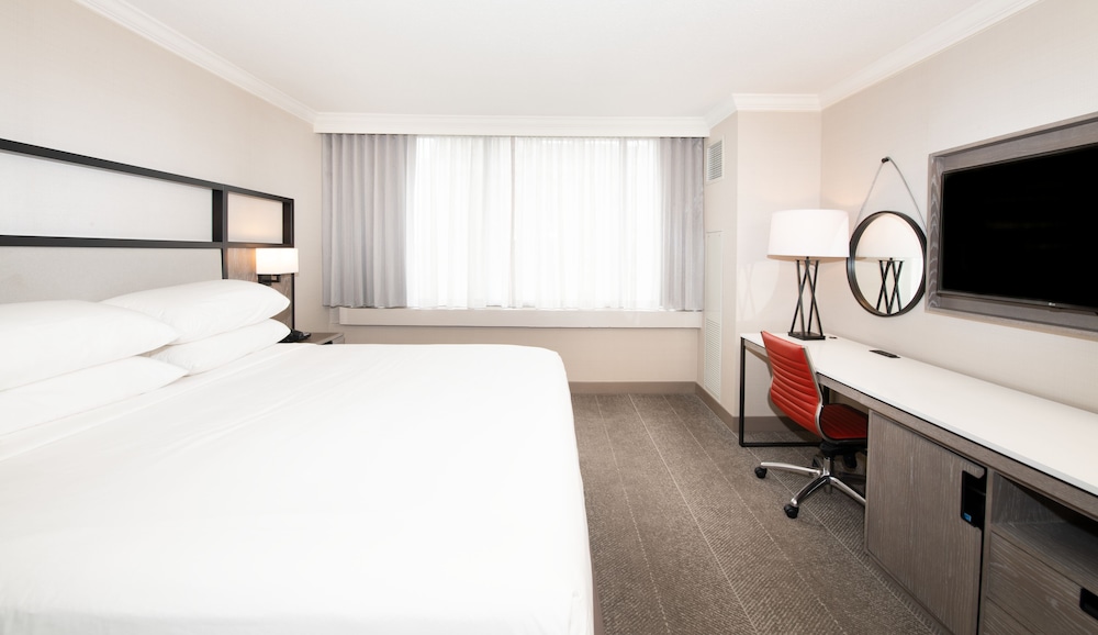 Crowne Plaza Baltimore Inner Harbor - photo 16
