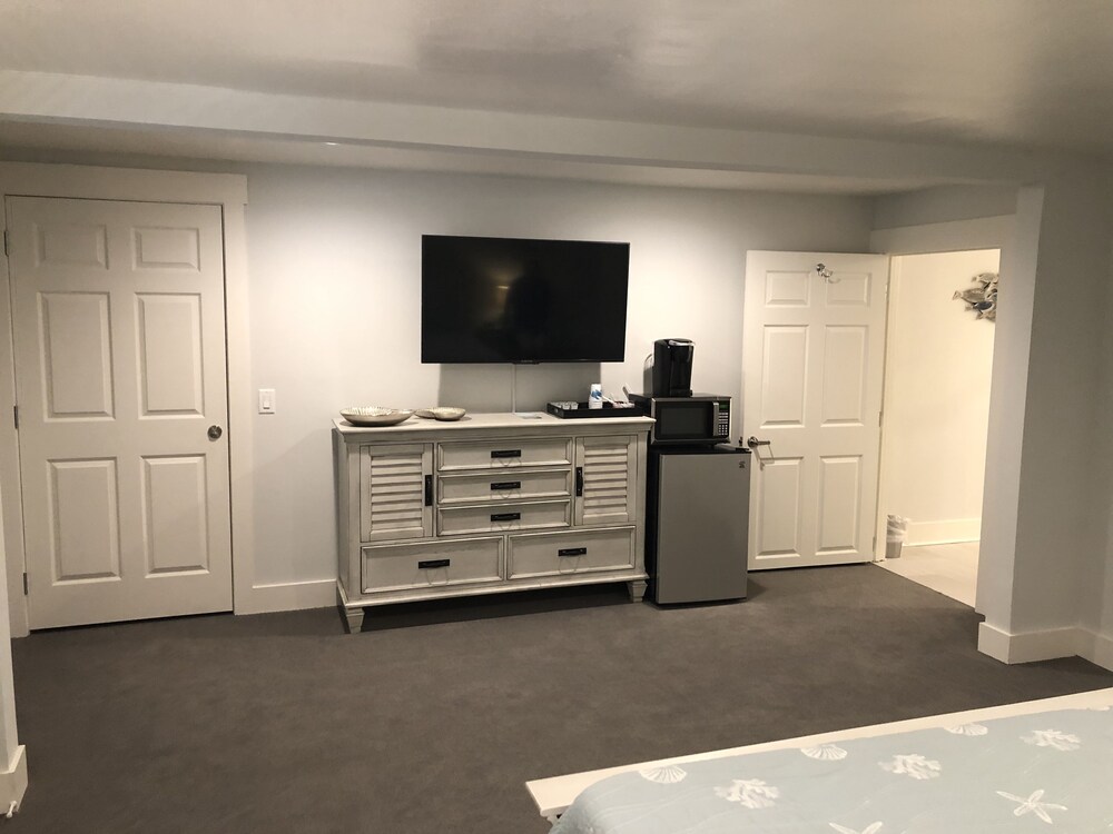 The Surf Beach Motel - photo 28
