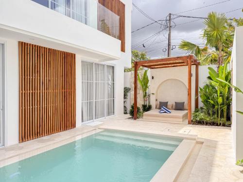 Anjou Twin Villa in Berawa Canggu — 4-Star Luxury Hotel in Canggu, Indonesia