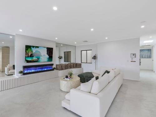 Caesars Palace Penthouse in The Entrance, Australia