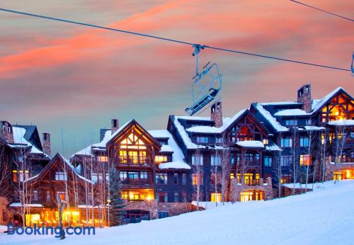 Bachelor Gulch Snow Cloud Lodge — 4-Star Luxury Hotel in Avon, United States