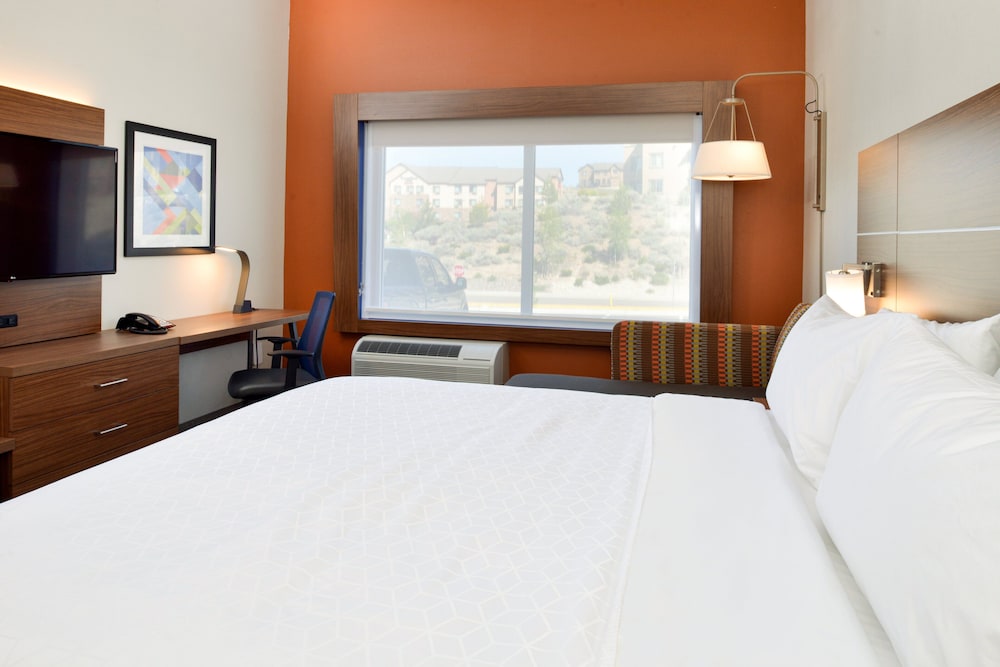 Holiday Inn Express & Suites Elko by IHG - photo 11