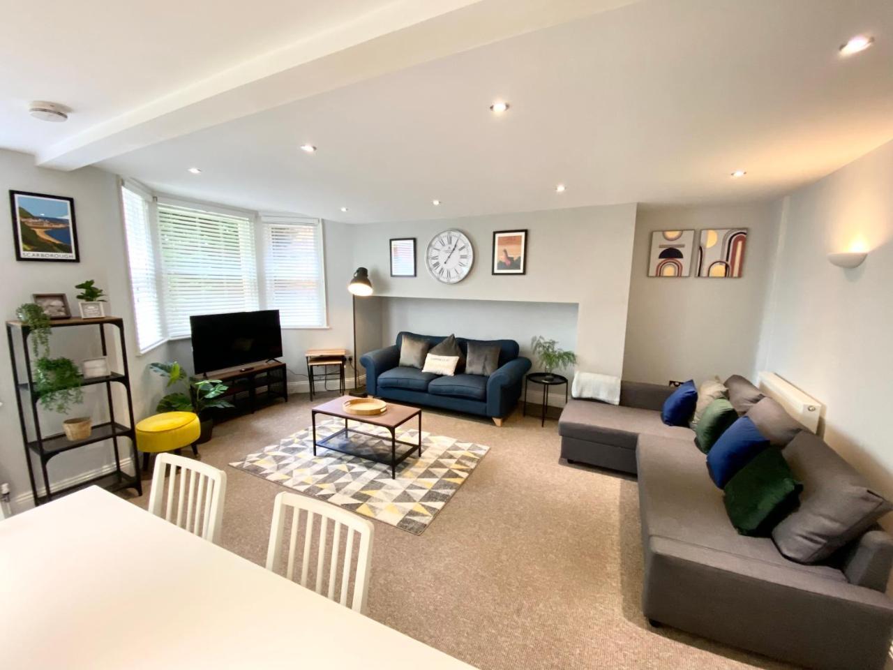South Cliff Apartment with Garden