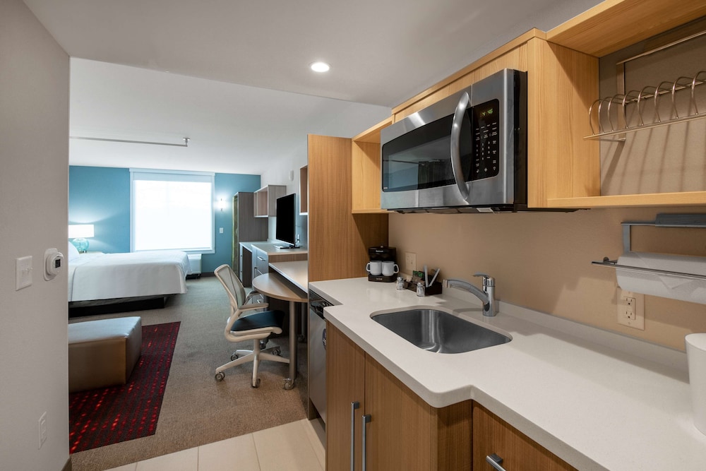 Home2 Suites by Hilton Phoenix Airport North AZ - photo 13