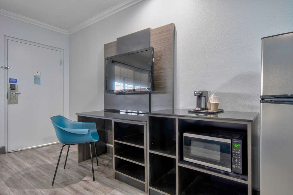 Studio 6 Suites San Bernardino CA - photo 9