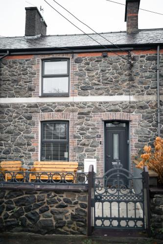 Snowdonia Quarryman cottage — 4-Star Luxury Hotel in Llanberis, United Kingdom