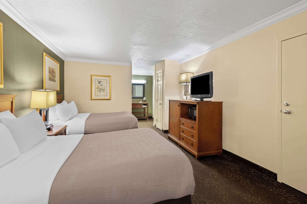 Quality Inn Morgan City - photo 13