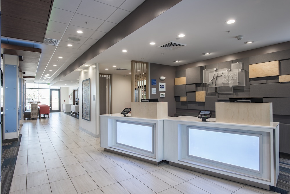 Holiday Inn Express & Suites Phoenix North Happy Valley by IHG - photo 24