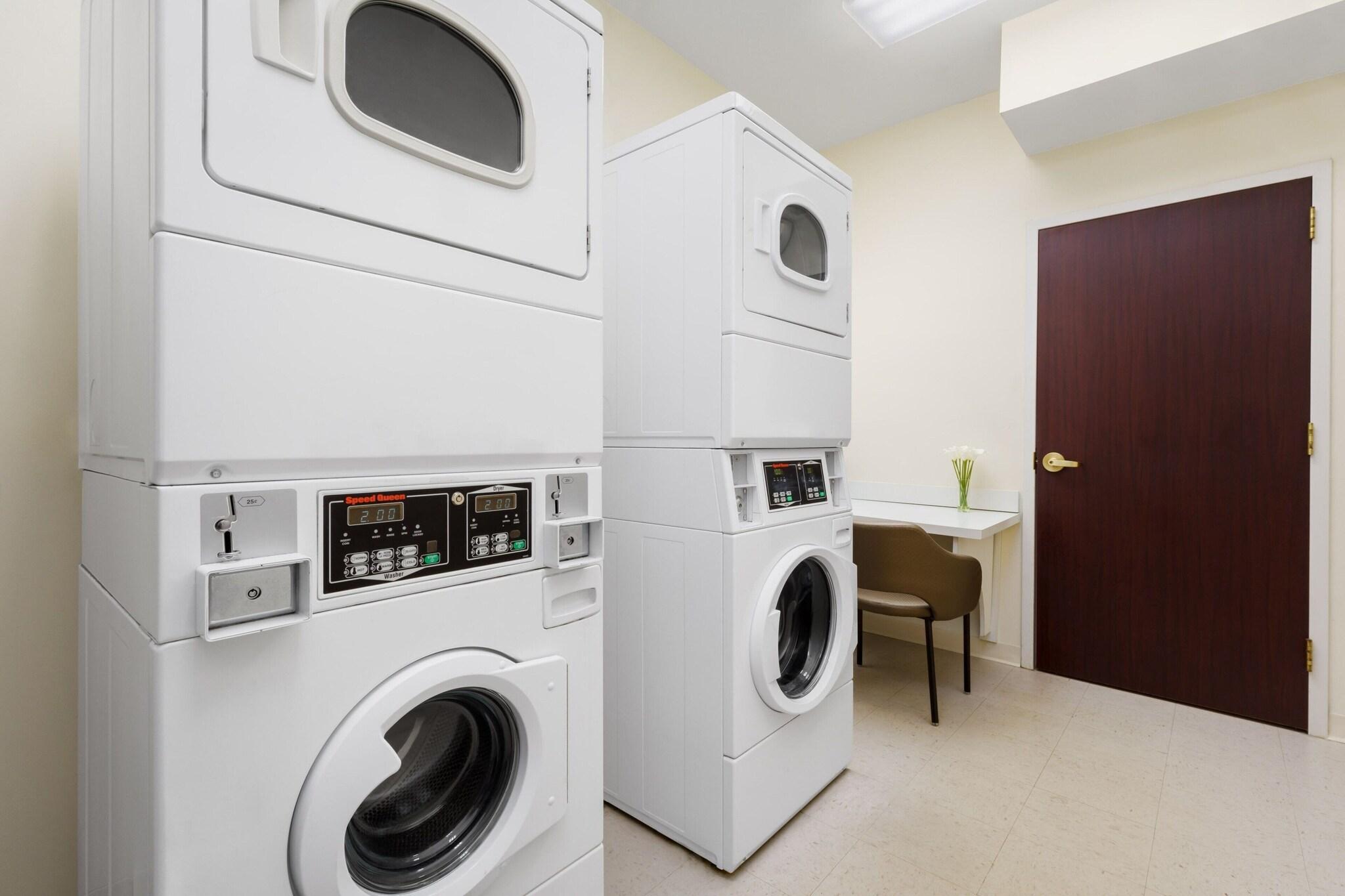 SpringHill Suites Manchester Boston Regional Airport - photo 6
