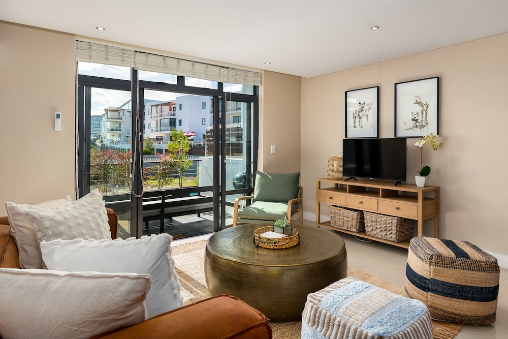 Eden on The Bay 134 — 4-Star Luxury Hotel in Cape Town, South Africa