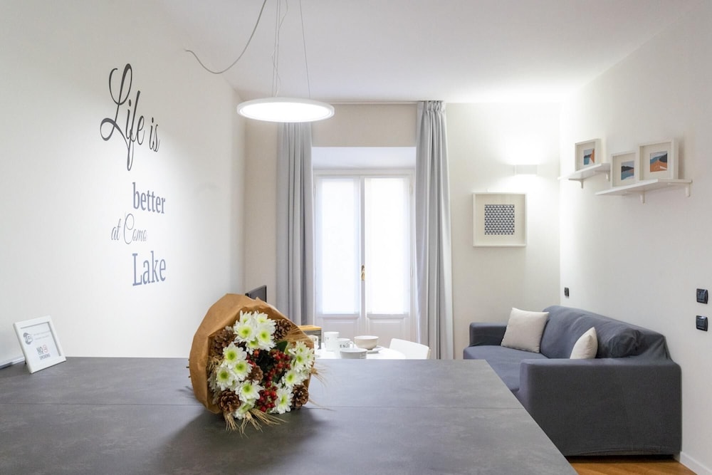 White Flat in Como City Center — 4-Star Luxury Hotel in Como, Italy
