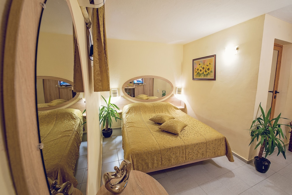 Hotel Color — Varna — photo 4