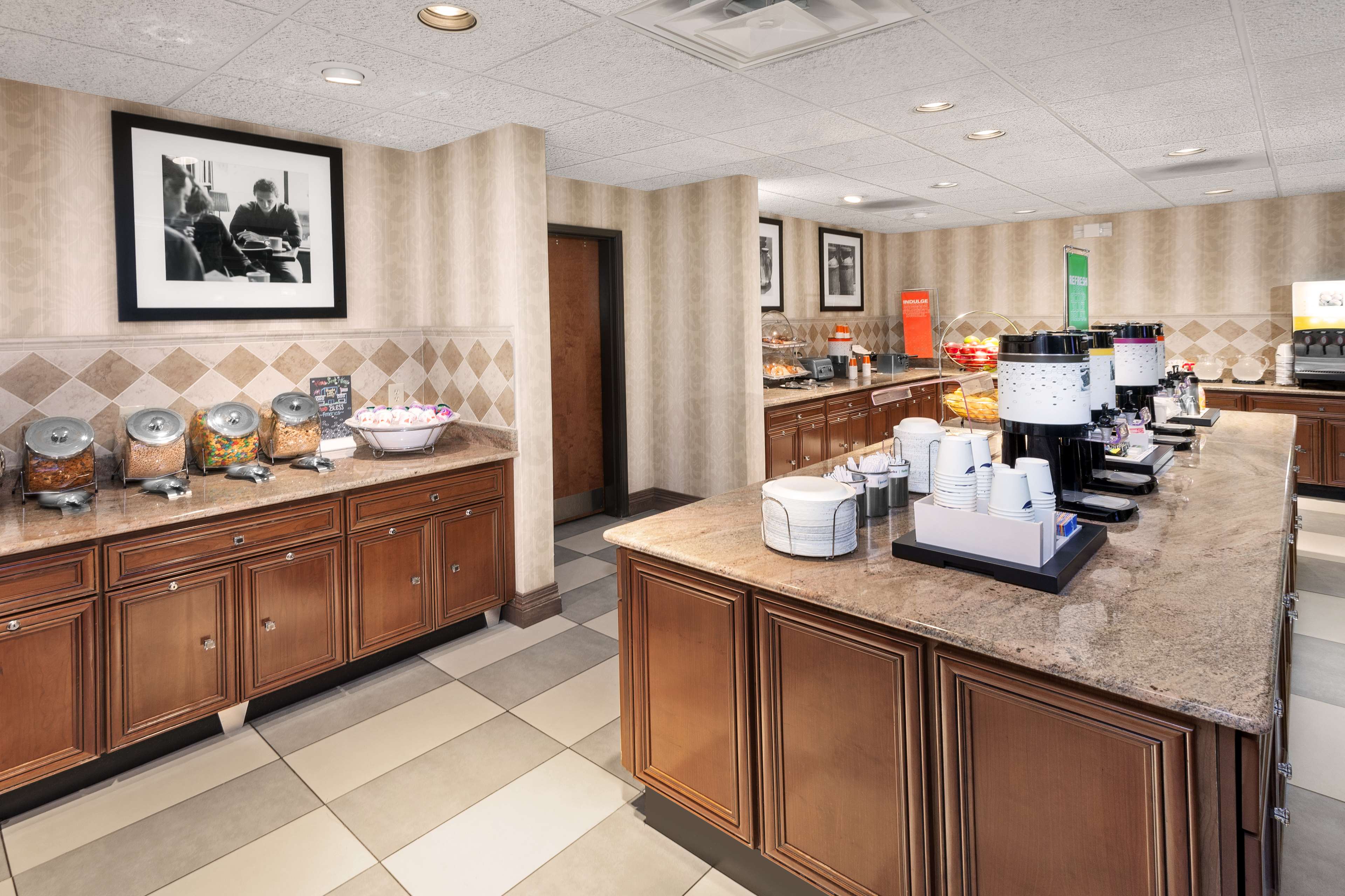 Hampton Inn & Suites Munster - photo 9