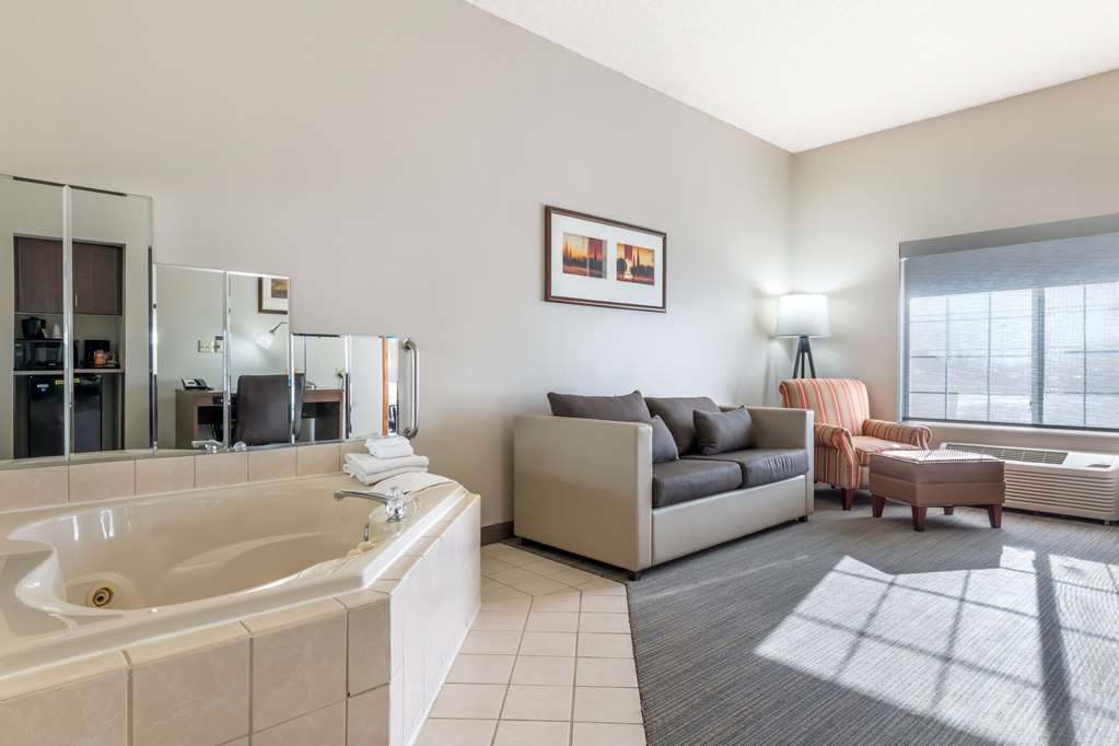 Country Inn & Suites by Radisson Watertown SD - photo 31