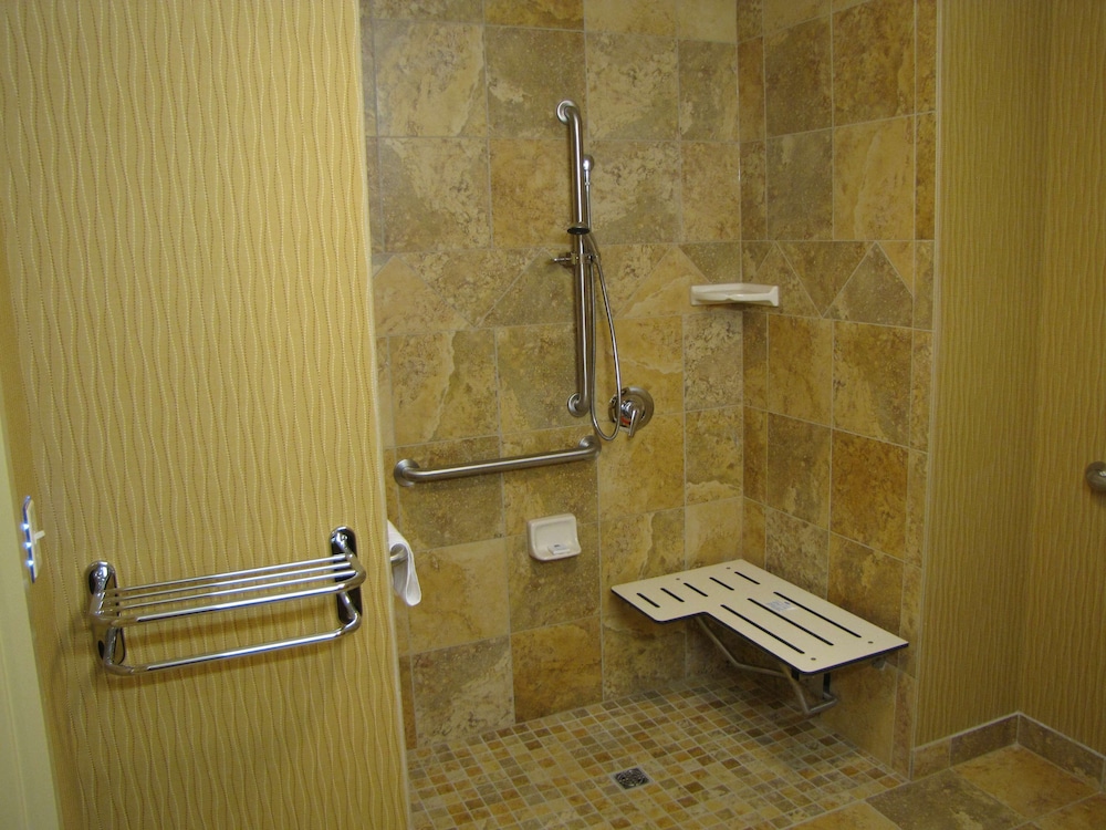 Hampton Inn & Suites Jamestown - photo 8