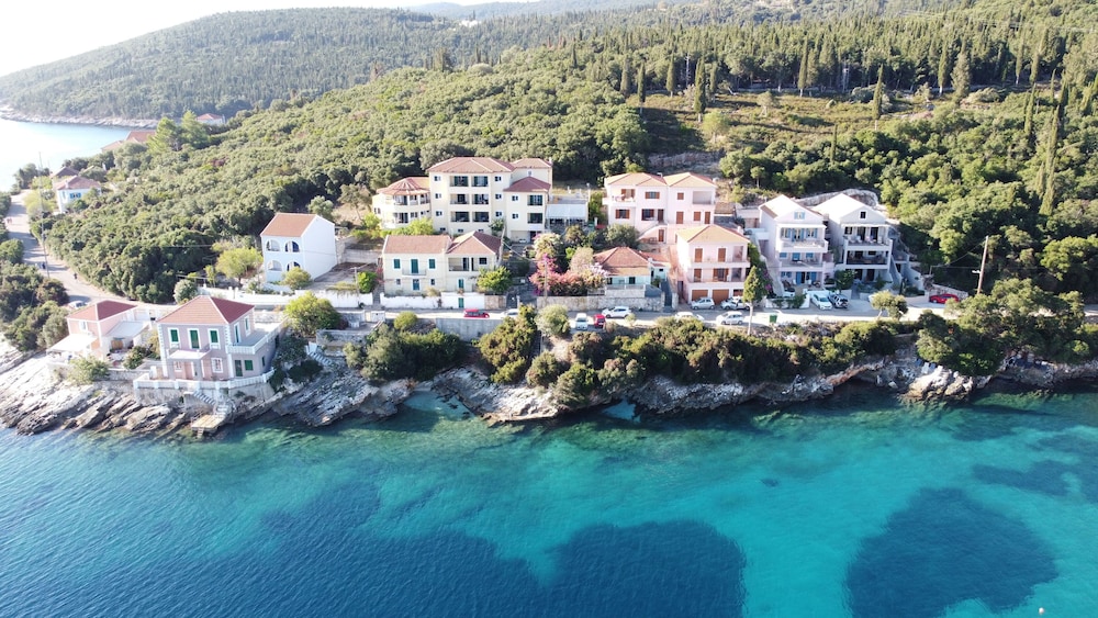 Tassos Cottage Fiskardo — 4-Star Luxury Hotel in Kefalonia, Greece
