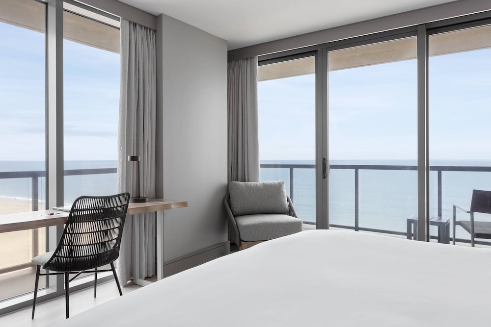 Marriott Virginia Beach Oceanfront Resort - photo 25