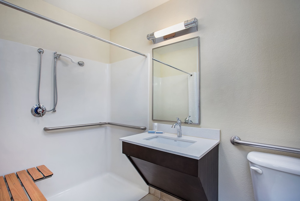 Candlewood Suites Bowling Green by IHG - photo 17