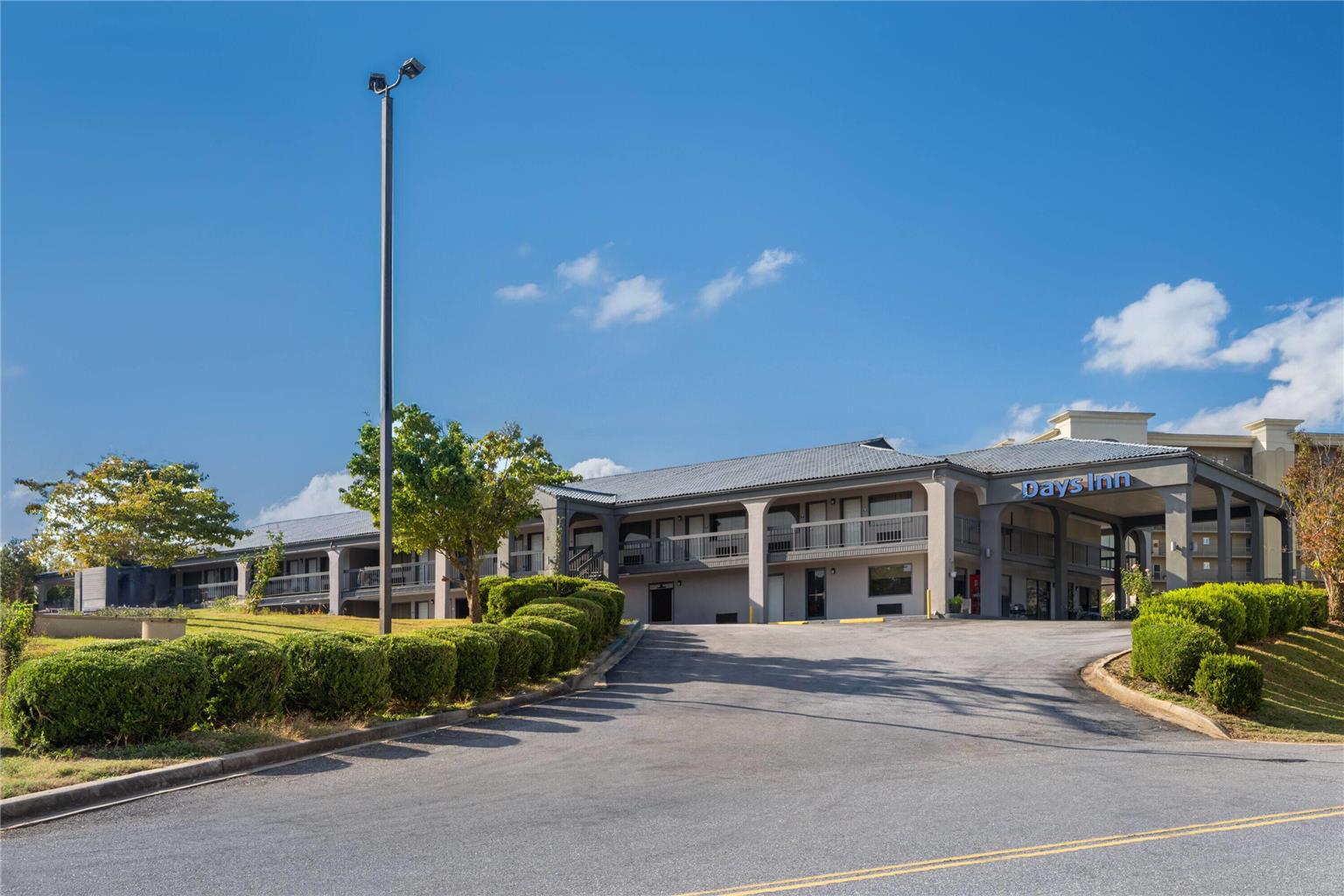Days Inn By Wyndham Anderson — Anderson