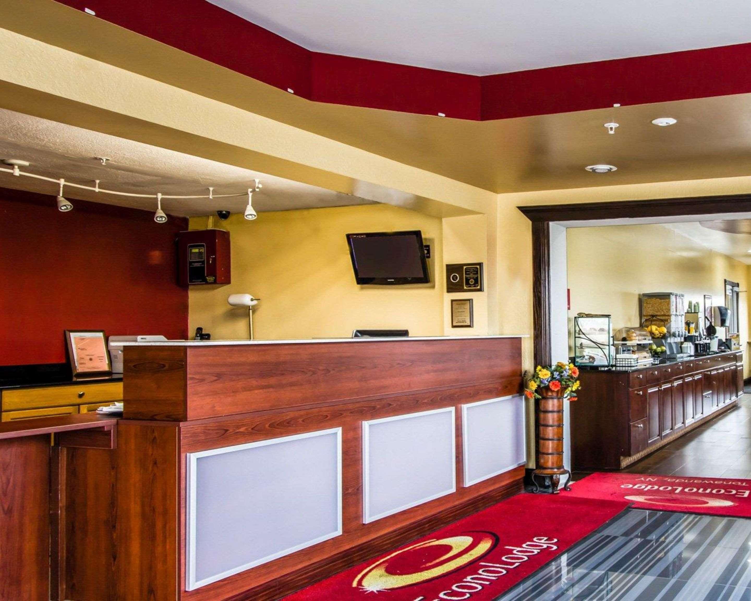 EOD Surestay Hotel by Best Western Tonawanda - photo 11