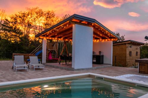 Villa Forestview — 4-Star Luxury Hotel in Karlovac, Croatia