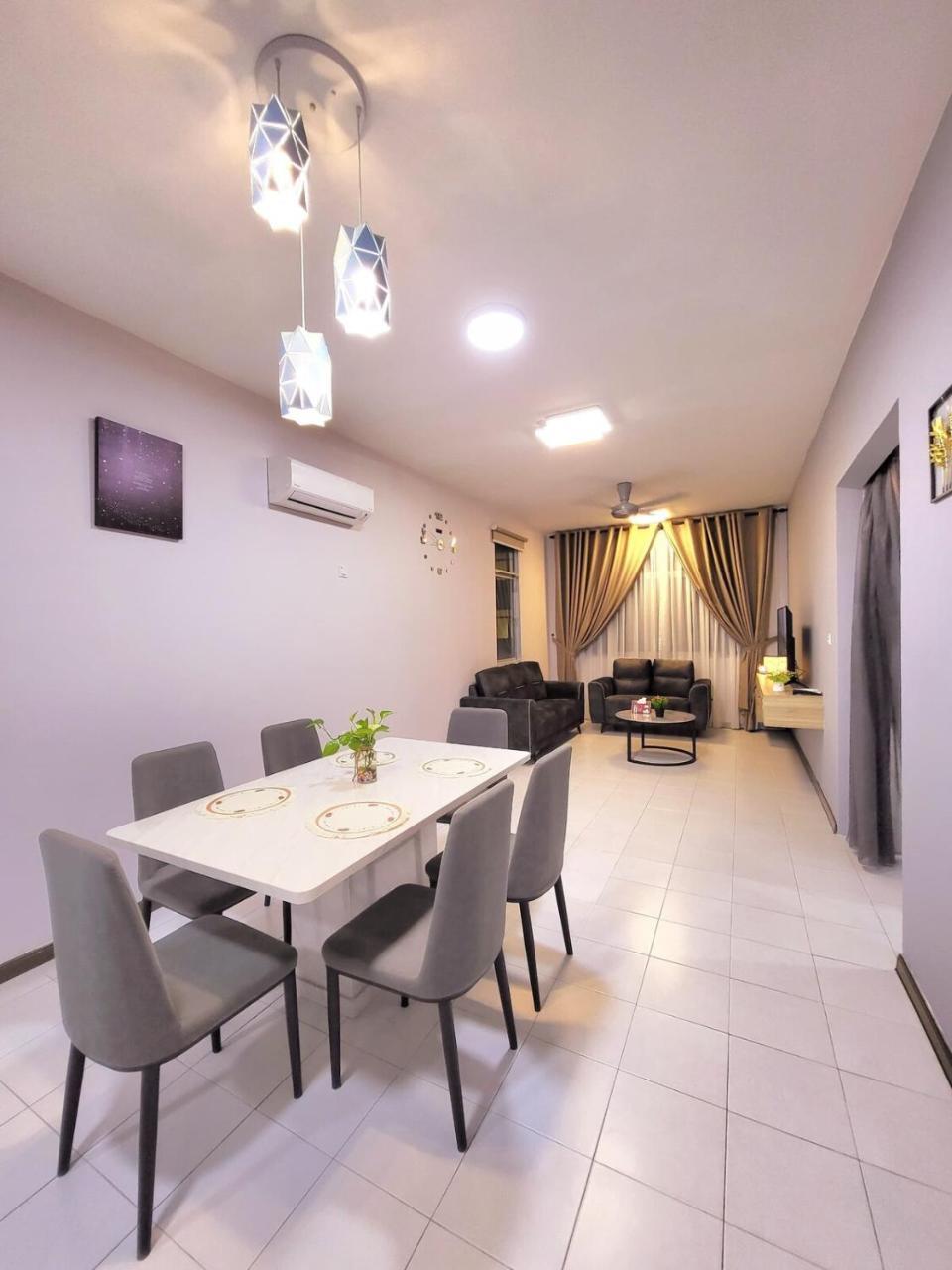 Cozy 3BR Riverfront Sweet Homestay Kuching — 4-Star Luxury Hotel in Kuching, Malaysia