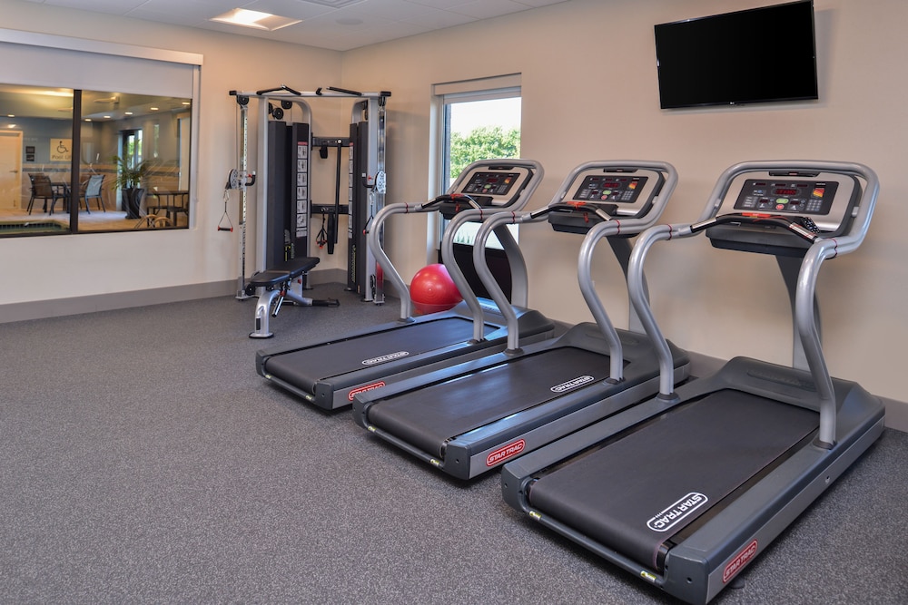 Hampton Inn Omaha Airport - photo 28