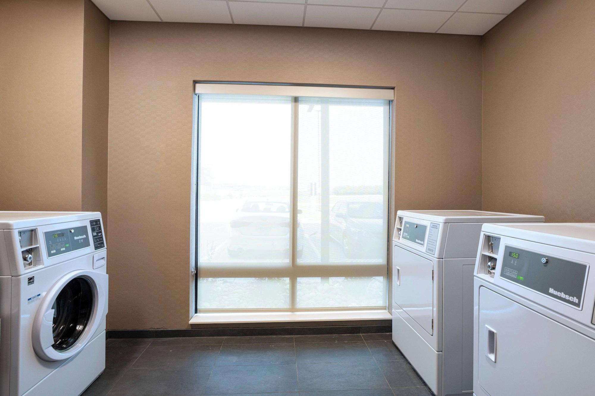 Courtyard by Marriott Dallas Grand Prairie - photo 26