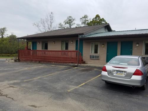Perry O Inn & Suites - photo 31