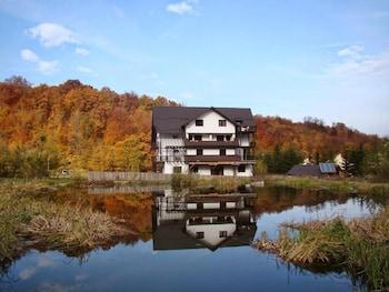 Dumbrava Soarelui - carbon neutral hotel in Brasov