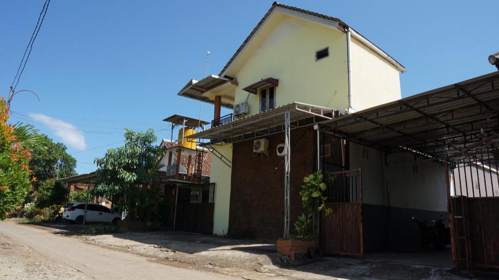 Hotel O Coconut Island Homestay & ResortNearPantai Pulau Merah in Banyuwangi, Indonesia