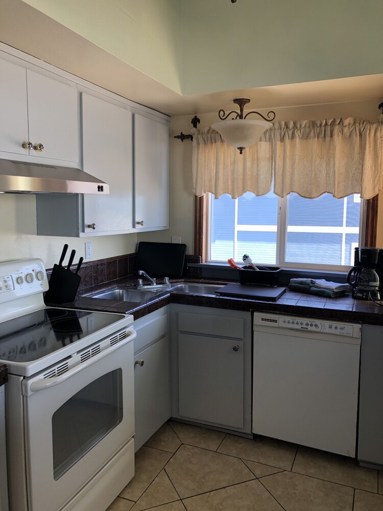 The Shores Inn and Beach Houses - photo 26