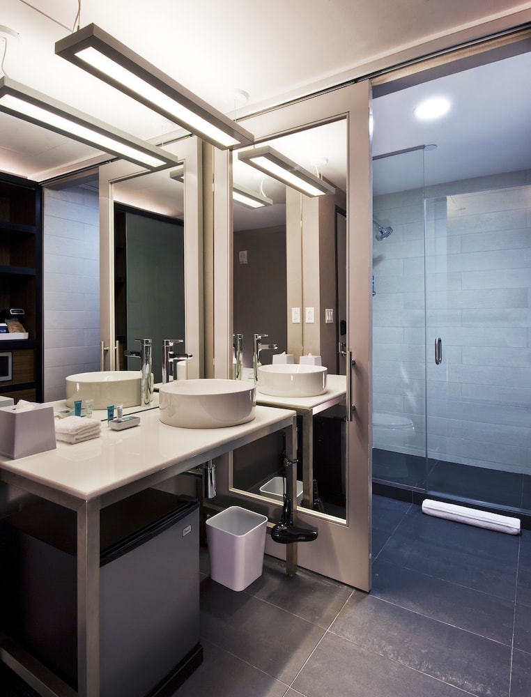Aloft Beachwood - photo 11